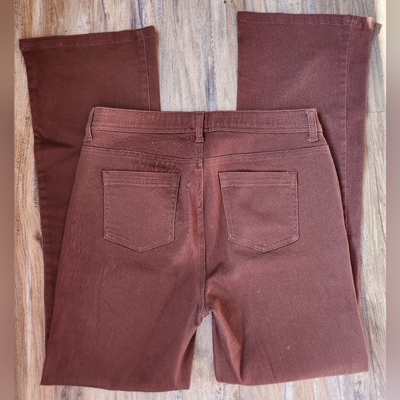DG2 by Diane Gilman Brown Pull On Jeans Pants Medium - Picture 3 of 4